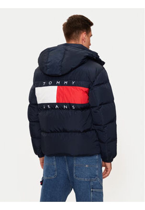 Tommy Jeans Kurtka puchowa Alaska DM0DM20479 Granatowy Regular Fit. Kolor: niebieski. Materiał: syntetyk