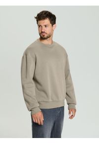 Sinsay - Bluza basic comfort fit - beżowy. Kolor: beżowy