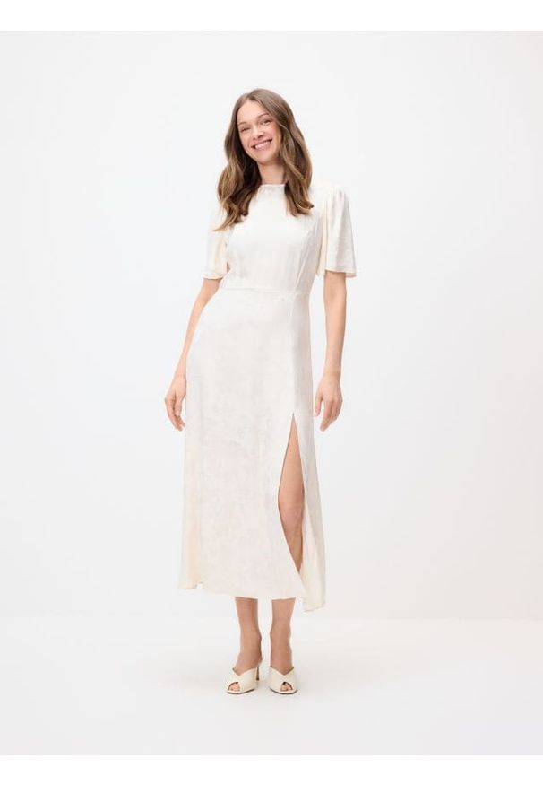 Reserved - Sukienka z wiskozy - złamana biel. Materiał: wiskoza. Styl: klasyczny