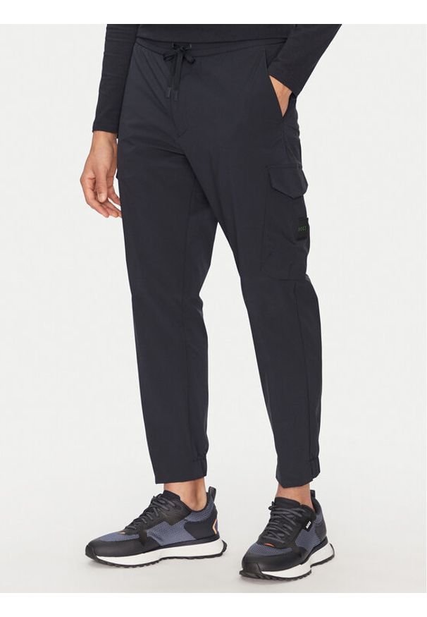 BOSS Spodnie materiałowe T_Urbanex-CargoLight 50508339 Granatowy Tapered Fit. Kolor: niebieski. Materiał: syntetyk