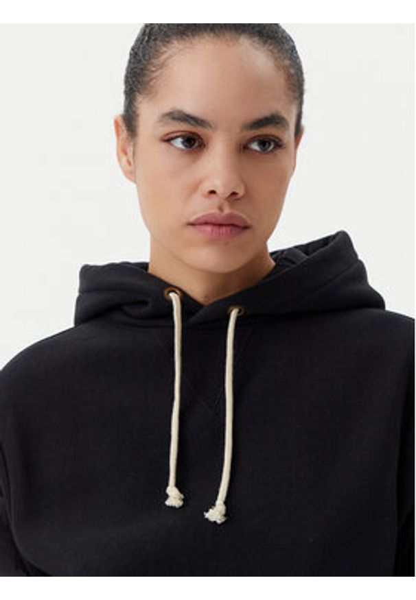 Champion Bluza 117869 Czarny Regular Fit. Kolor: czarny. Materiał: bawełna