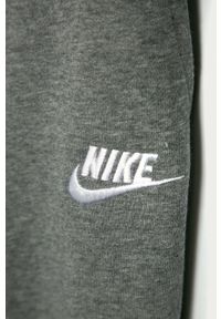 Nike Kids - Spodnie BV2720. Kolor: szary. Materiał: materiał