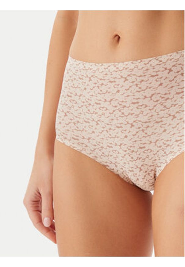 Chantelle Figi klasyczne z wysokim stanem Soft Stretch C11D70 Beżowy. Stan: podwyższony. Kolor: beżowy. Materiał: syntetyk