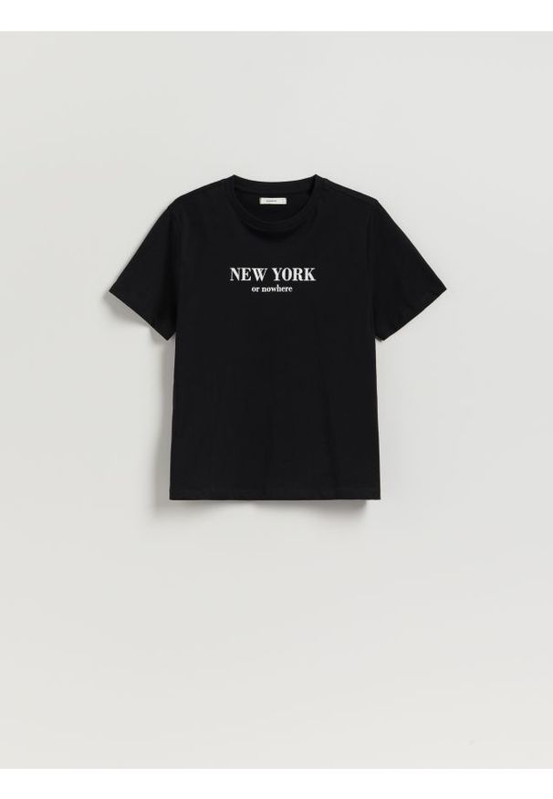 Reserved - T-shirt z nadrukiem - czarny. Kolor: czarny. Materiał: bawełna. Wzór: nadruk