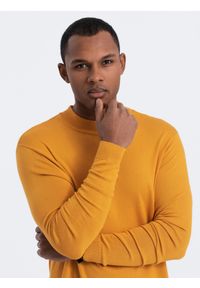 Ombre Clothing - Półgolf dzianinowy męski z wiskozą - musztardowy V5 - Rozmiar: L. Typ kołnierza: golf. Kolor: żółty. Materiał: wiskoza, dzianina