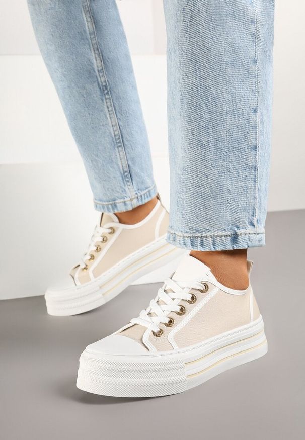 Born2be - Beżowe Trampki na Grubej Podeszwie z Cyrkoniami Felithea. Okazja: na spacer, na co dzień. Kolor: beżowy. Materiał: jeans. Styl: casual