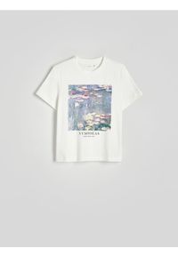 Reserved - T-shirt z nadrukiem - złamana biel. Materiał: tkanina, włókno, bawełna. Wzór: nadruk
