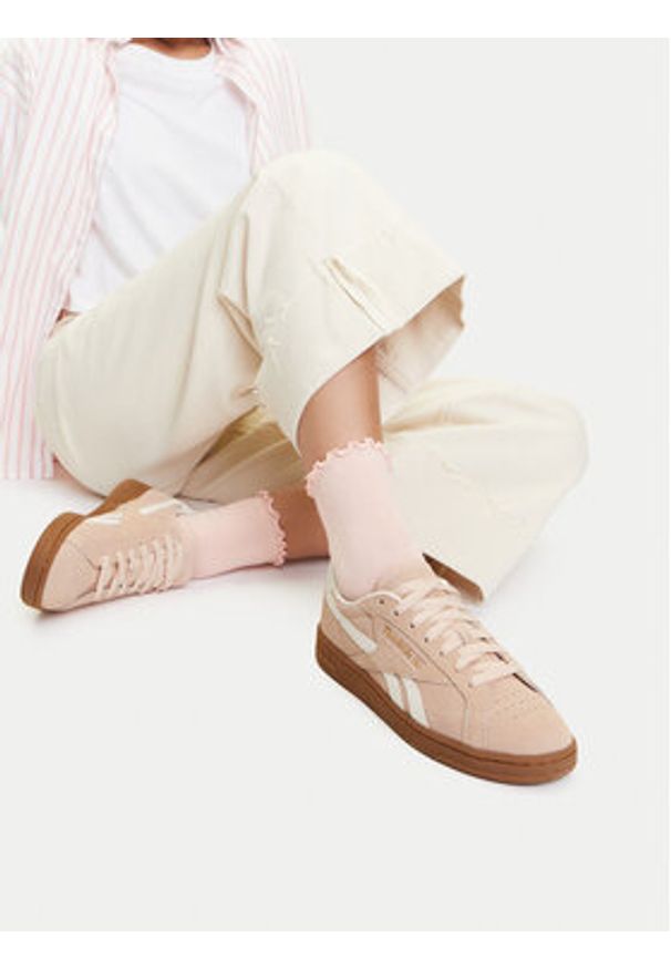 Reebok Sneakersy Club C Grounds Uk 100208146 Różowy. Kolor: różowy. Materiał: zamsz, skóra. Model: Reebok Club