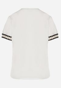 Born2be - Biały T-shirt z Bawełny Ozdobiony Sercem Firiane. Okazja: na co dzień. Kolor: biały. Materiał: bawełna. Wzór: aplikacja. Styl: klasyczny, casual #3