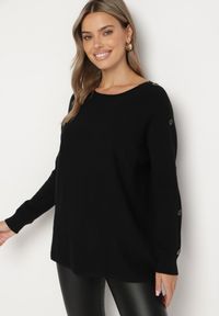 Born2be - Czarny Sweter z Dodatkiem Bawełny i Wiskozy z Guzikami na Rękawach Ciasine. Okazja: na co dzień. Kolekcja: plus size. Kolor: czarny. Materiał: wiskoza, bawełna. Długość rękawa: długi rękaw. Długość: długie. Styl: casual #3