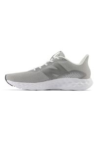 Buty do biegania męskie New Balance 411v3 Szary. Kolor: szary. Materiał: materiał, syntetyk. Szerokość cholewki: normalna