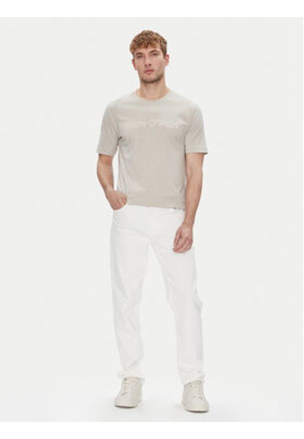 Marc O'Polo T-Shirt 526 2012 51154 Beżowy Regular Fit. Typ kołnierza: polo. Kolor: beżowy. Materiał: bawełna