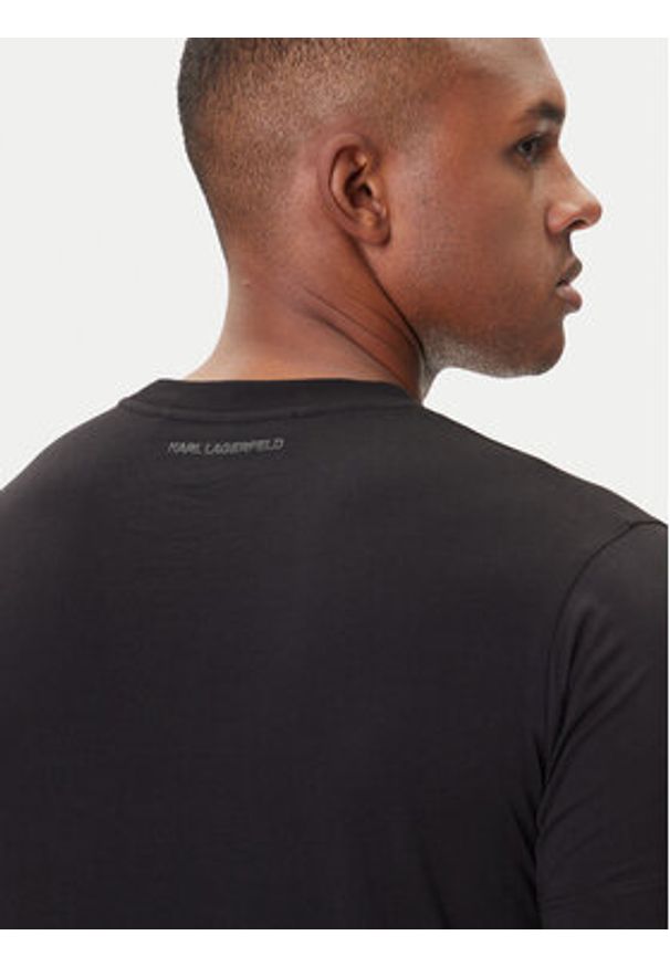 Karl Lagerfeld - KARL LAGERFELD T-Shirt 755061 554242 Czarny Regular Fit. Typ kołnierza: dekolt w karo. Kolor: czarny. Materiał: bawełna