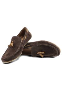 Mokasyny damskie Karino, zamszowa skóra naturalna i na płaskiej podeszwie, brązowe, 458-Braz-219-185-TR. Okazja: na co dzień. Zapięcie: bez zapięcia. Kolor: brązowy. Materiał: bawełna, skóra, zamsz. Szerokość cholewki: normalna. Obcas: na płaskiej podeszwie. Styl: elegancki, casual #4