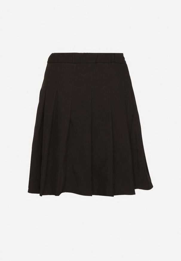 Born2be - Czarna Rozkloszowana Spódnica w Stylu Preppy z Wiskozą z Plisami i Gumką w Talii Ilinia. Okazja: na spotkanie biznesowe. Kolor: czarny. Materiał: wiskoza. Styl: elegancki, biznesowy, klasyczny