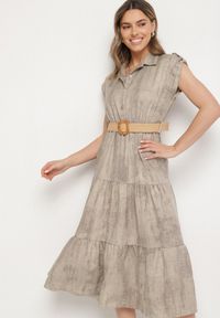 Born2be - Beżowa Sukienka Ozdobiona Plecionym Paskiem i Guzikami Filianea. Okazja: na co dzień. Kolor: beżowy. Materiał: jeans. Wzór: aplikacja. Styl: casual, elegancki #5