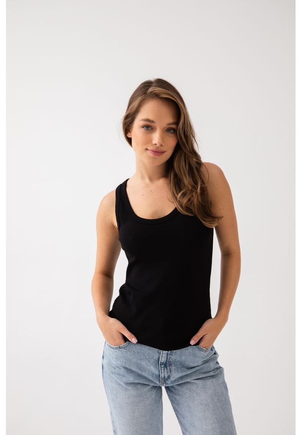 TOP AGNES CZARNY S - Flawless. Okazja: na co dzień. Kolor: czarny. Materiał: len, dresówka, skóra, bawełna. Sezon: wiosna, zima, jesień, lato. Styl: klasyczny, sportowy, casual