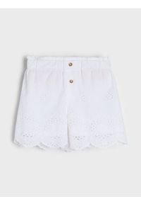 Sinsay - Szorty ażurowe z ozdobnymi guzikami - biały. Kolor: biały. Wzór: ażurowy #1