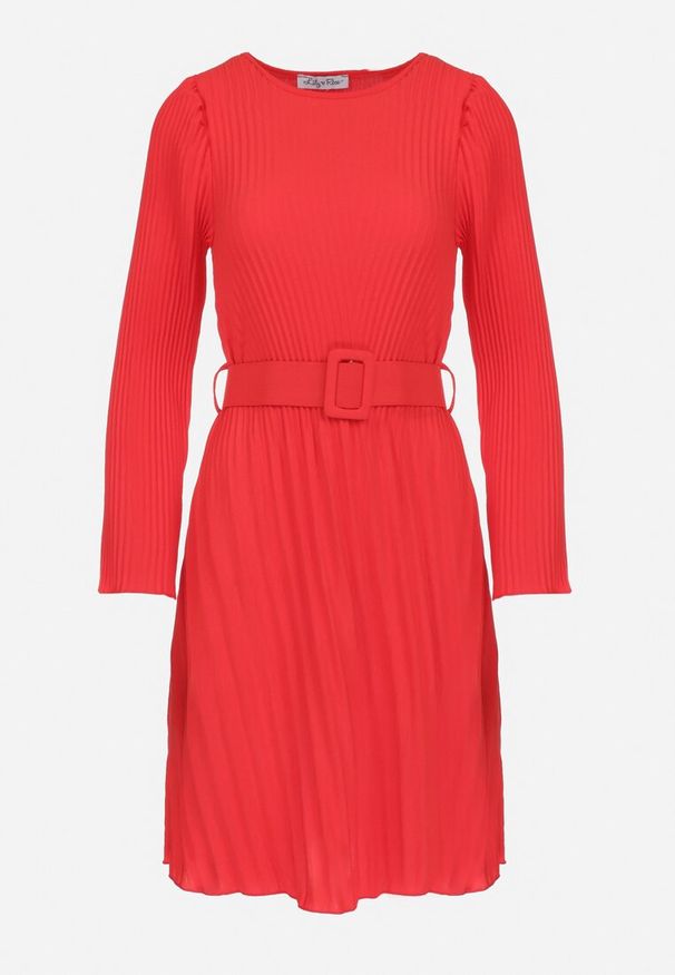 Born2be - Czerwona Sukienka Plisowana z Paskiem Flyne. Kolor: czerwony. Długość rękawa: długi rękaw. Styl: elegancki. Długość: mini