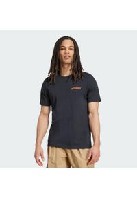 Adidas - Koszulka Terrex Graphic. Kolor: czarny, wielokolorowy, pomarańczowy. Materiał: bawełna. Sport: outdoor, turystyka piesza #1