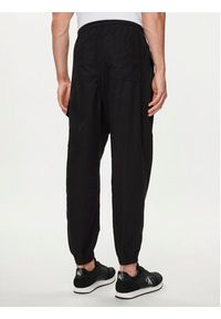 Calvin Klein Jeans Joggery Utility J30J325616 Czarny Regular Fit. Kolor: czarny. Materiał: bawełna #4