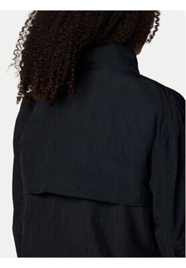 columbia - Columbia Kurtka przejściowa Paracutie™ Cropped Cargo Windbreaker 2116571 Czarny Regular Fit. Kolor: czarny. Materiał: syntetyk