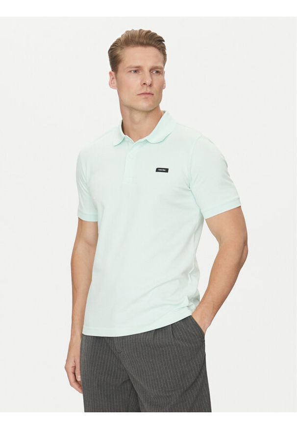 Calvin Klein Polo K10K111196 Zielony Slim Fit. Typ kołnierza: polo. Kolor: zielony. Materiał: bawełna