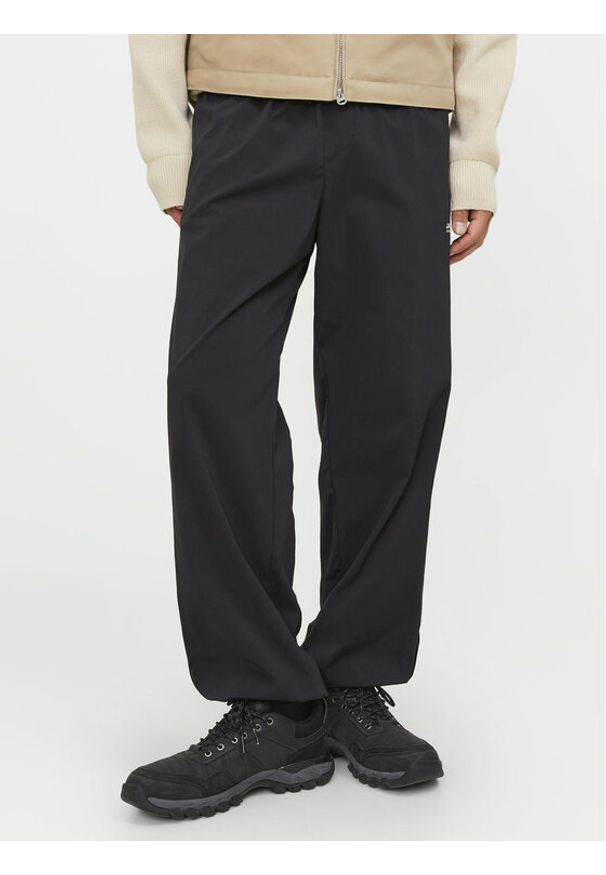 Jack & Jones - Jack&Jones Spodnie dresowe Karl 12253040 Czarny Loose Fit. Kolor: czarny. Materiał: syntetyk