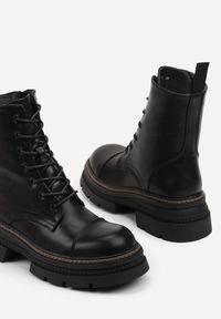 Born2be - Czarne Botki Workery na Podeszwie z Tłoczeniami Temishe. Kolor: czarny. Materiał: jeans, skóra. Szerokość cholewki: normalna. Styl: klasyczny