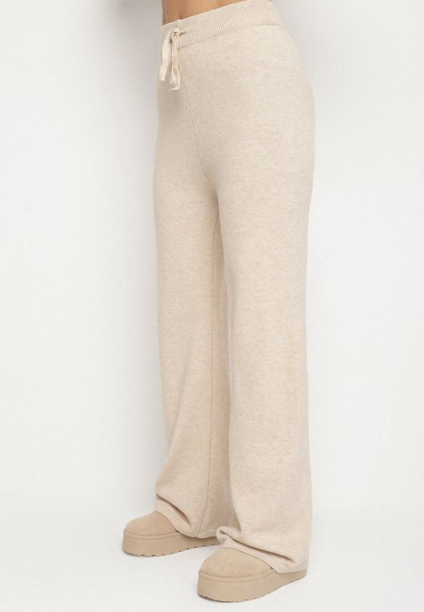 Born2be - Jasnobeżowy Dzianinowy Komplet z Wełną Kamizelka Długi Kardigan i Spodnie Otizela. Kolekcja: plus size. Kolor: beżowy. Materiał: dzianina, wełna