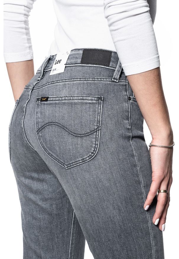 Lee - LEE ELLY DAMSKIE SPODNIE JEANSOWE L305FQVJ 112106015