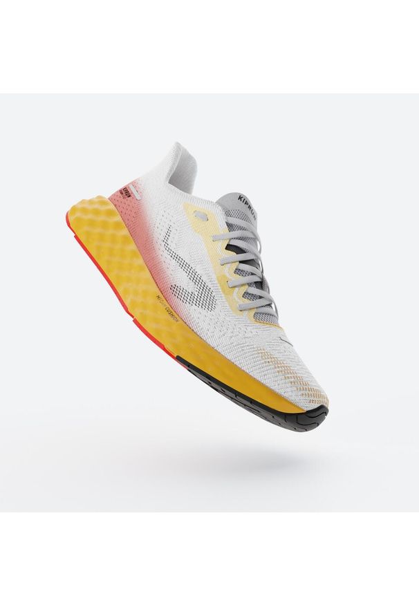 KIPRUN - Buty do biegania męskie Kiprun KS900 Light. Kolor: żółty, wielokolorowy, pomarańczowy, biały, czerwony. Materiał: materiał. Szerokość cholewki: normalna. Wzór: geometria. Sport: fitness, bieganie