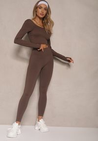 Renee - Brązowy Komplet Sportowy Legginsy High Waist i Longsleeve z Ozdobnym Tyłem Dasalle. Kolor: brązowy. Materiał: jeans