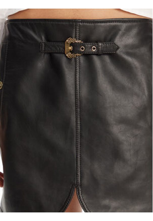Versace Jeans Couture Spódnica skórzana 78HAEP02 Czarny Regular Fit. Kolor: czarny. Materiał: skóra