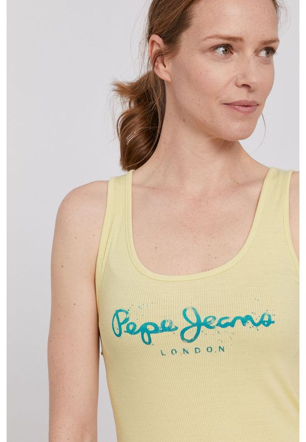 Pepe Jeans - Top Dunia. Kolor: żółty. Materiał: dzianina. Długość rękawa: na ramiączkach. Wzór: nadruk