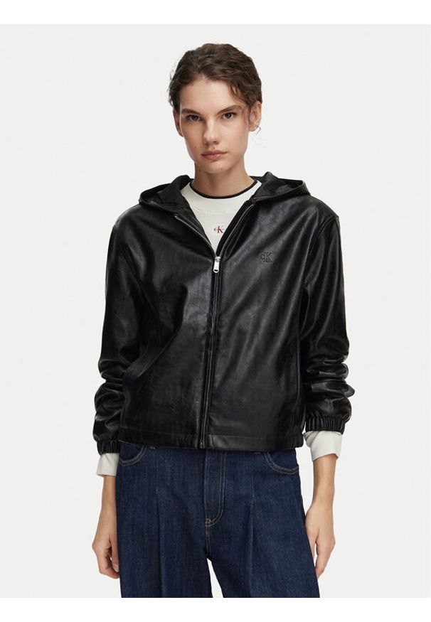 Calvin Klein Jeans Kurtka z imitacji skóry LV047G516G Czarny Regular Fit. Kolor: czarny. Materiał: syntetyk
