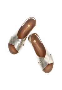 Złote Sandały Armodo Modne Obuwie Damskie. Okazja: na co dzień. Kolor: złoty. Materiał: skóra. Sezon: lato. Obcas: na płaskiej podeszwie. Styl: casual #5