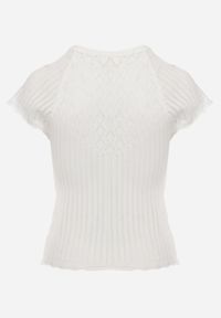 Renee - Biała Dopasowana Bluzka Ażurowa z Krótkimi Rękawami Yamani. Kolor: biały. Materiał: dzianina. Długość rękawa: krótki rękaw. Długość: krótkie. Wzór: ażurowy #3