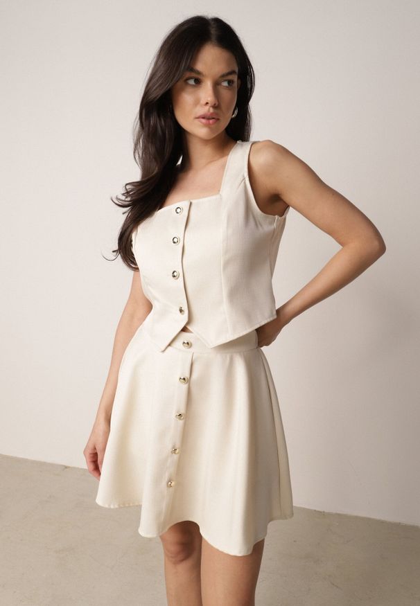 Born2be - Jasnobeżowy Elegancki Komplet Kamizelka i Rozkloszowana Spódnica z Guzikami Merireida. Kolor: beżowy