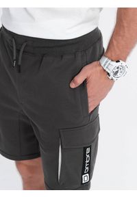 Ombre Clothing - Spodenki męskie z kieszeniami cargo - ciemnoszare V2. Kolor: szary. Materiał: dresówka, materiał, poliester, bawełna. Długość: krótkie #9