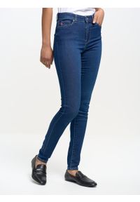 Big-Star - Spodnie jeans damskie z wysokim stanem Clara 658. Okazja: na co dzień. Stan: podwyższony. Kolor: niebieski. Styl: sportowy, casual, klasyczny