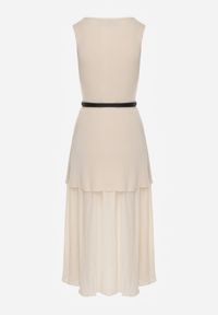 Renee - Beżowa Dzianinowa Sukienka z Wiskozą Zdobiona Podszewką i Paskiem z Klamrą Arkilia. Okazja: na co dzień. Kolor: beżowy. Materiał: dzianina, wiskoza. Wzór: aplikacja. Styl: casual #7