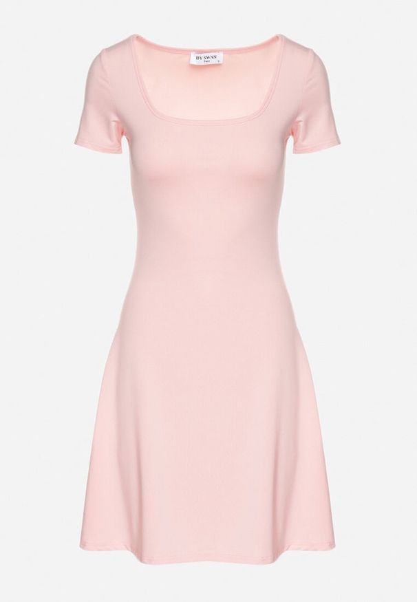 Born2be - Różowa Rozkloszowana Sukienka z Wiskozą i Kwadratowym Dekoltem Milirella. Okazja: na co dzień. Typ kołnierza: dekolt kwadratowy. Kolor: różowy. Materiał: wiskoza. Styl: klasyczny, casual, elegancki