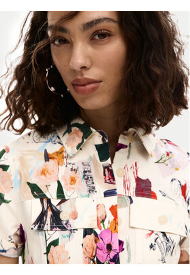 Desigual Sukienka koszulowa Fini 26SWVW48 Écru Regular Fit. Kolor: kremowy. Materiał: wiskoza. Typ sukienki: koszulowe