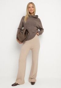 Born2be - Beżowe Ocieplane Spodnie Dzianinowe o Szerokim Kroju Miorea. Okazja: na spacer. Kolor: beżowy. Materiał: dzianina #1