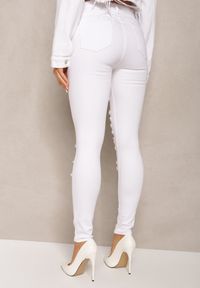 Renee - Białe Jeansy o Dopasowanym Fasonie z Dziurami Senaroa. Kolor: biały. Styl: elegancki, wizytowy #5
