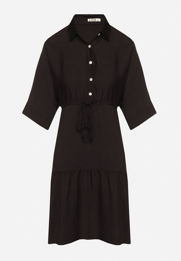 Born2be - Czarna Sukienka Koszulowa z Wiskozy z Kołnierzykiem i Wiązaniem Nanieria. Okazja: na co dzień. Kolor: czarny. Materiał: wiskoza. Długość rękawa: krótki rękaw. Typ sukienki: koszulowe. Styl: casual, boho