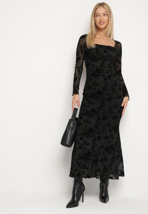 Born2be - Czarna Dopasowana Sukienka VICES z Odkrytymi Plecami Ozdobiona Tiulową Koronką Ravita. Okazja: na randkę. Typ kołnierza: dekolt kwadratowy. Kolor: czarny. Materiał: tiul, koronka. Wzór: aplikacja, koronka. Typ sukienki: dopasowane. Styl: elegancki