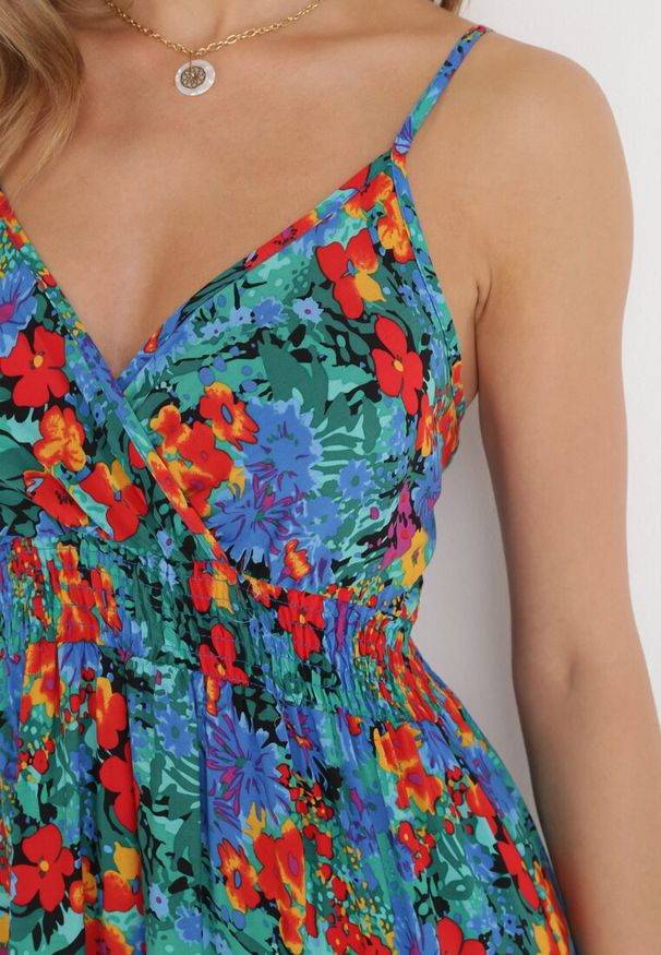 Born2be - Niebieska Sukienka z Wiskozy w Kwiaty i Kopertowym Dekoltem Gelia. Kolor: niebieski. Materiał: wiskoza. Długość rękawa: na ramiączkach. Wzór: kwiaty. Typ sukienki: kopertowe