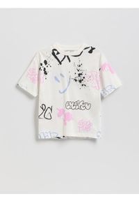 Reserved - T-shirt z nadrukiem - złamana biel. Materiał: bawełna, dzianina. Wzór: nadruk #1